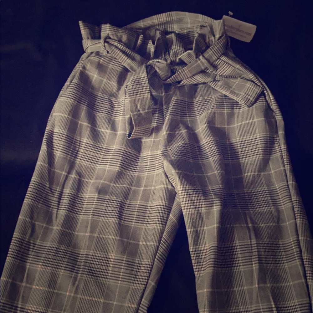 Plaid Bow tie pants